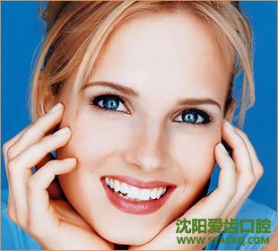 　　龋坏程度决定补牙价格