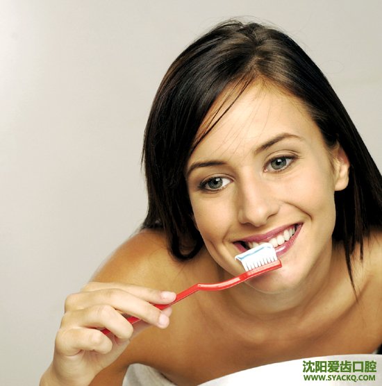 附件炎治疗遗传性黄牙好不好?